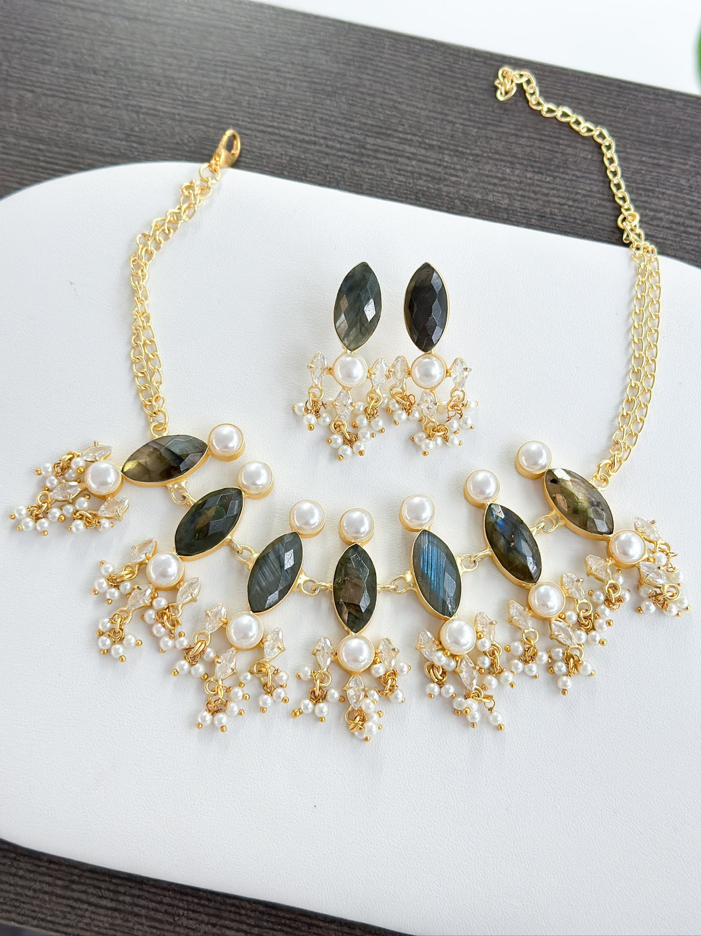 Ellie | Labradorite & Pearl Set