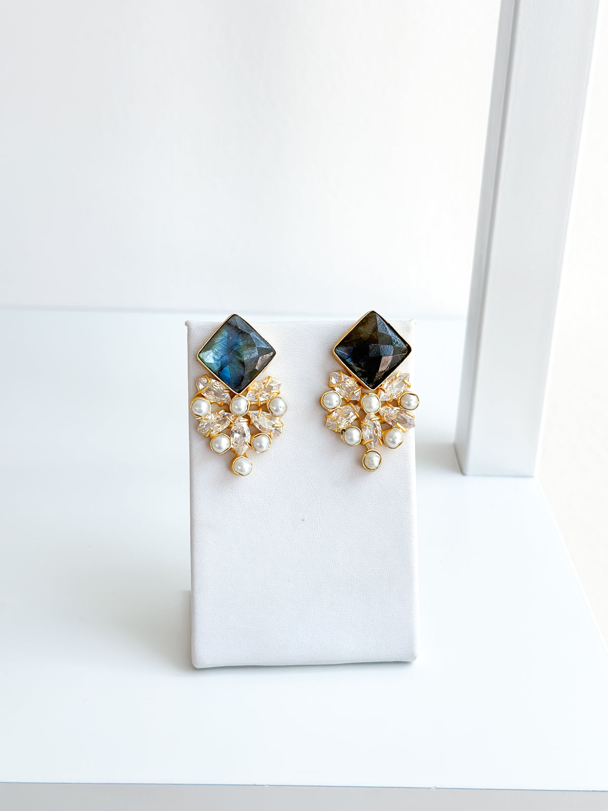 Nita | Labradorite, Pearls & Crystal Earrings