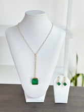 Mila | Emerald Pendant Set