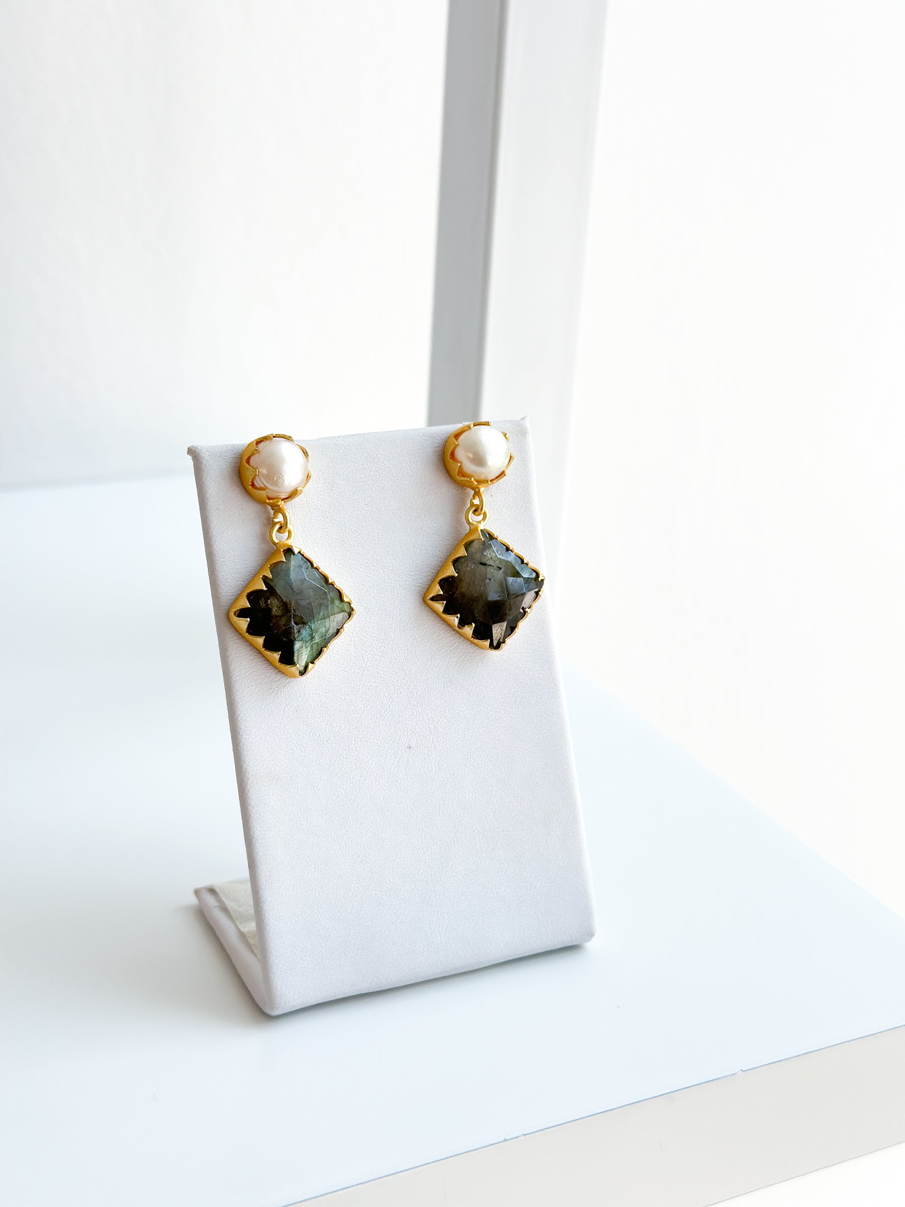 Dena | Labradorite & Pearl Earrings